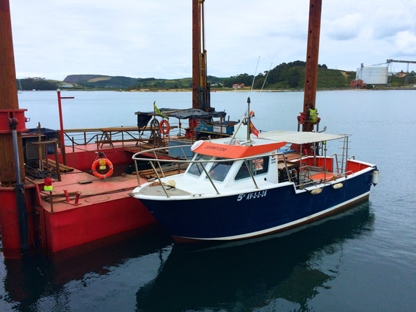 Support services with pontoons for port perforations