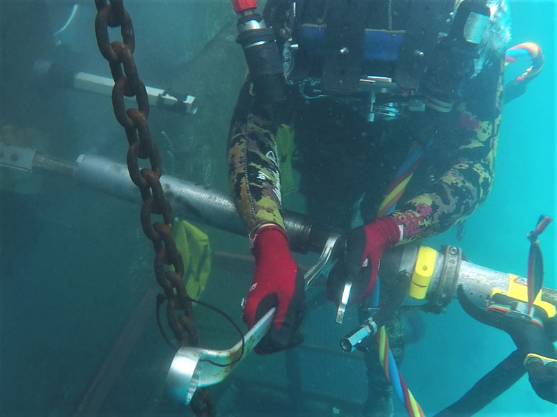 Wharf perforation for the installation of port fenders